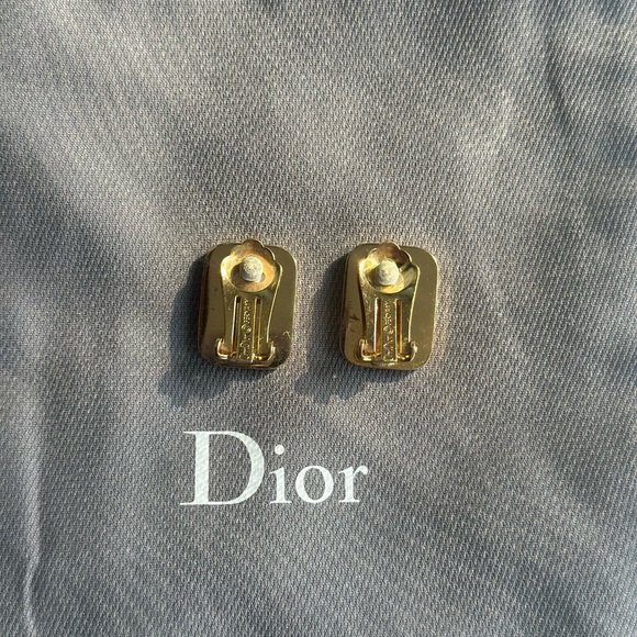 Vintage, CHRISTIAN DIOR Crystal Gold Tone Clip-on Earrings w/ Dustbag - EUC - Picture 6 of 7